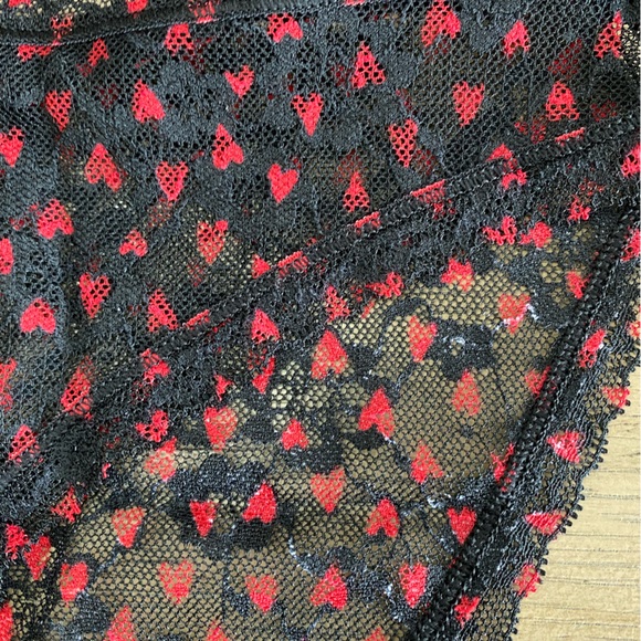 Victoria's Secret The Lacie Lace Bikini Panty Black w/ Red Hearts M/XL - Picture 4 of 4